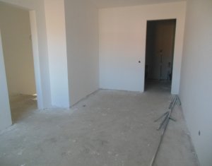 Appartement 4 chambres à vendre dans Floresti