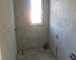 Appartement 4 chambres à vendre dans Floresti