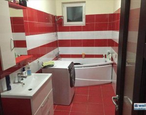 Appartement 3 chambres à vendre dans Floresti