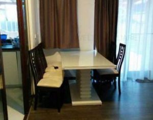 Maison 5 chambres à vendre dans Floresti