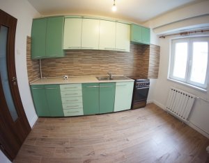 Appartement 3 chambres à louer dans Cluj-napoca, zone Centru