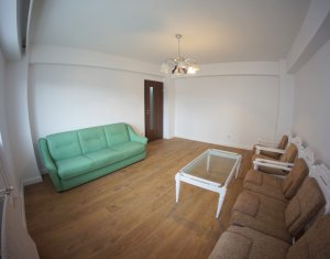 Appartement 3 chambres à louer dans Cluj-napoca, zone Centru