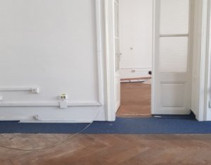 Bureau à louer dans Cluj-napoca, zone Centru