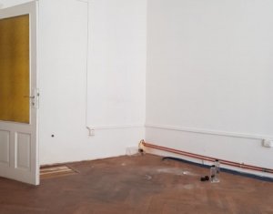 Bureau à louer dans Cluj-napoca, zone Centru
