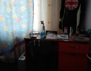 Appartement 3 chambres à vendre dans Cluj-napoca, zone Manastur