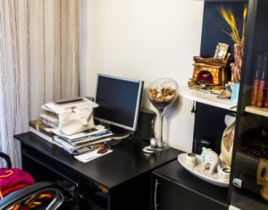 Appartement 3 chambres à vendre dans Cluj-napoca, zone Marasti