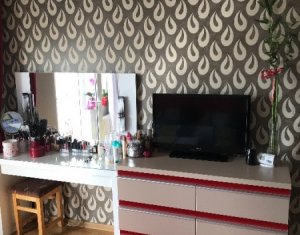 Appartement 3 chambres à vendre dans Cluj-napoca, zone Intre Lacuri