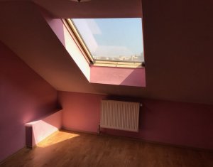 Appartement 4 chambres à vendre dans Cluj-napoca, zone Centru