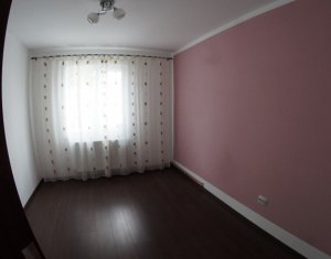 Appartement 3 chambres à vendre dans Cluj-napoca, zone Manastur