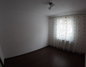 Appartement 3 chambres à vendre dans Cluj-napoca, zone Manastur
