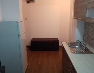 Appartement 3 chambres à louer dans Cluj-napoca, zone Manastur