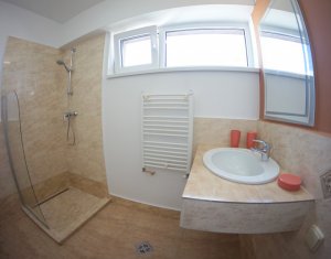 Appartement 3 chambres à louer dans Cluj-napoca, zone Marasti