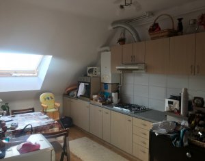 , 80m2 dans Floresti
