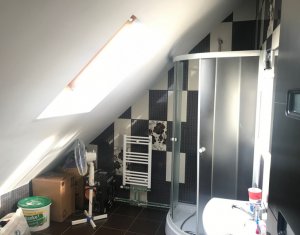 Appartement 3 chambres à vendre dans Floresti