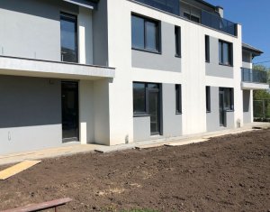 Appartement 4 chambres à vendre dans Floresti