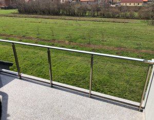Appartement 4 chambres à vendre dans Floresti