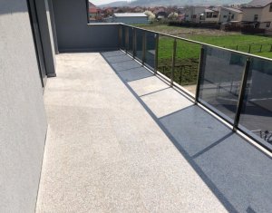 Appartement 4 chambres à vendre dans Floresti