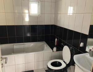 Maison 4 chambres à vendre dans Floresti