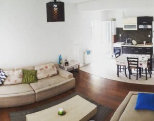Maison 4 chambres à vendre dans Floresti