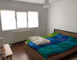 Maison 4 chambres à vendre dans Floresti