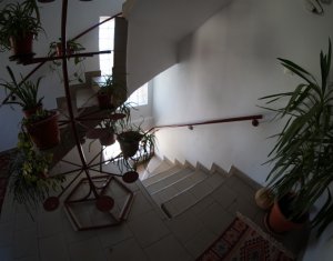 Iroda kiadó on Cluj-napoca, Zóna Iris