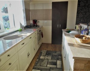 Lakás 3 szobák eladó on Floresti