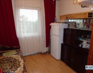 Lakás 4 szobák eladó on Cluj-napoca, Zóna Manastur