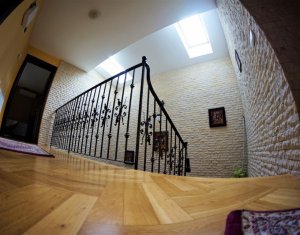 Maison 5 chambres à vendre dans Cluj-napoca, zone Gruia