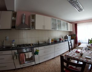 Ház 4 szobák kiadó on Cluj-napoca, Zóna Europa