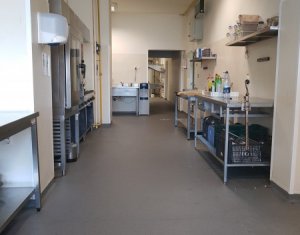 Üzlethelyiség eladó, 300m2 on Cluj-napoca, Zóna Manastur
