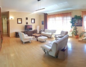Lakás 4 szobák kiadó on Cluj-napoca, Zóna Centru
