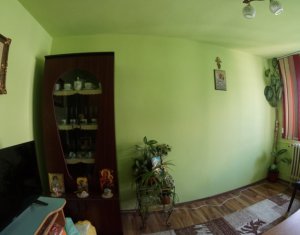 Lakás 4 szobák eladó on Cluj-napoca, Zóna Manastur