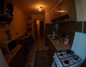 Lakás 4 szobák eladó on Cluj-napoca, Zóna Manastur
