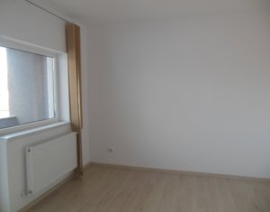 Lakás 2 szobák eladó on Floresti