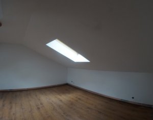 Ház 9 szobák eladó on Cluj-napoca, Zóna Manastur