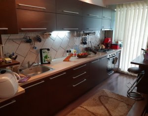 Lakás 4 szobák kiadó on Cluj-napoca, Zóna Manastur