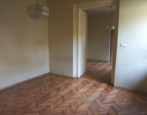 Maison 4 chambres à vendre dans Cluj-napoca, zone Centru