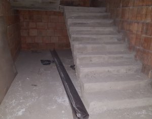 Üzlethelyiség eladó on Floresti