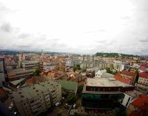 Appartement 3 chambres à louer dans Cluj-napoca, zone Centru