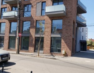 Üzlethelyiség kiadó, 261m2 on Cluj-napoca, Zóna Centru