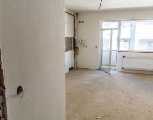 Lakás 3 szobák eladó on Floresti
