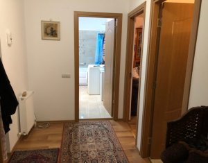 Lakás 2 szobák eladó on Floresti