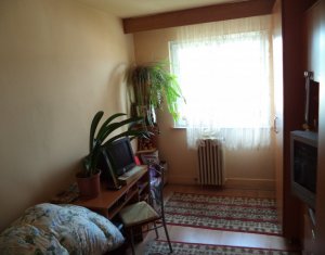 Lakás 4 szobák eladó on Cluj-napoca, Zóna Manastur
