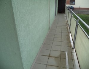 Lakás 2 szobák eladó on Floresti