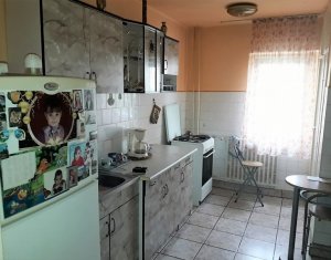 Lakás 4 szobák eladó on Cluj-napoca, Zóna Manastur