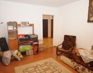 Lakás 4 szobák eladó on Cluj-napoca, Zóna Manastur
