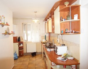 Lakás 4 szobák eladó on Cluj-napoca, Zóna Manastur