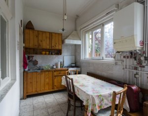 Ház 8 szobák eladó on Cluj-napoca, Zóna Marasti