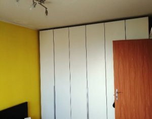 Lakás 4 szobák eladó on Cluj-napoca, Zóna Manastur