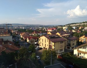 Lakás 4 szobák eladó on Cluj-napoca, Zóna Manastur